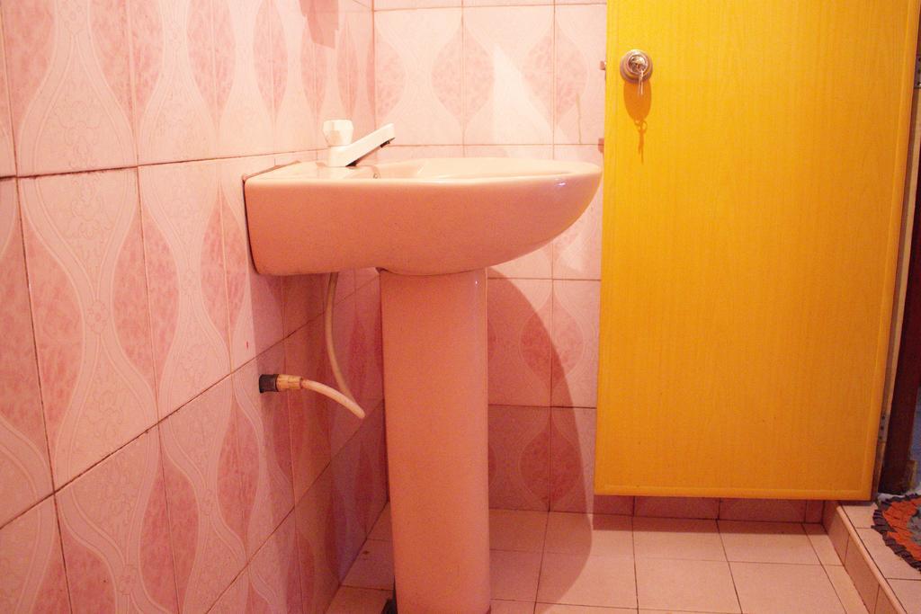 Sagopearl Guest Hotel Мириса Екстериор снимка